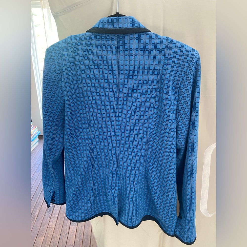 Great Condition - image 2